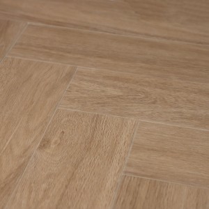 Дуб Макфаддин R2023